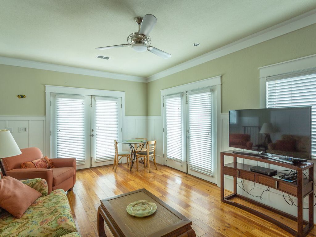 Good Catch / Riverfront Pirate's Landing Condo