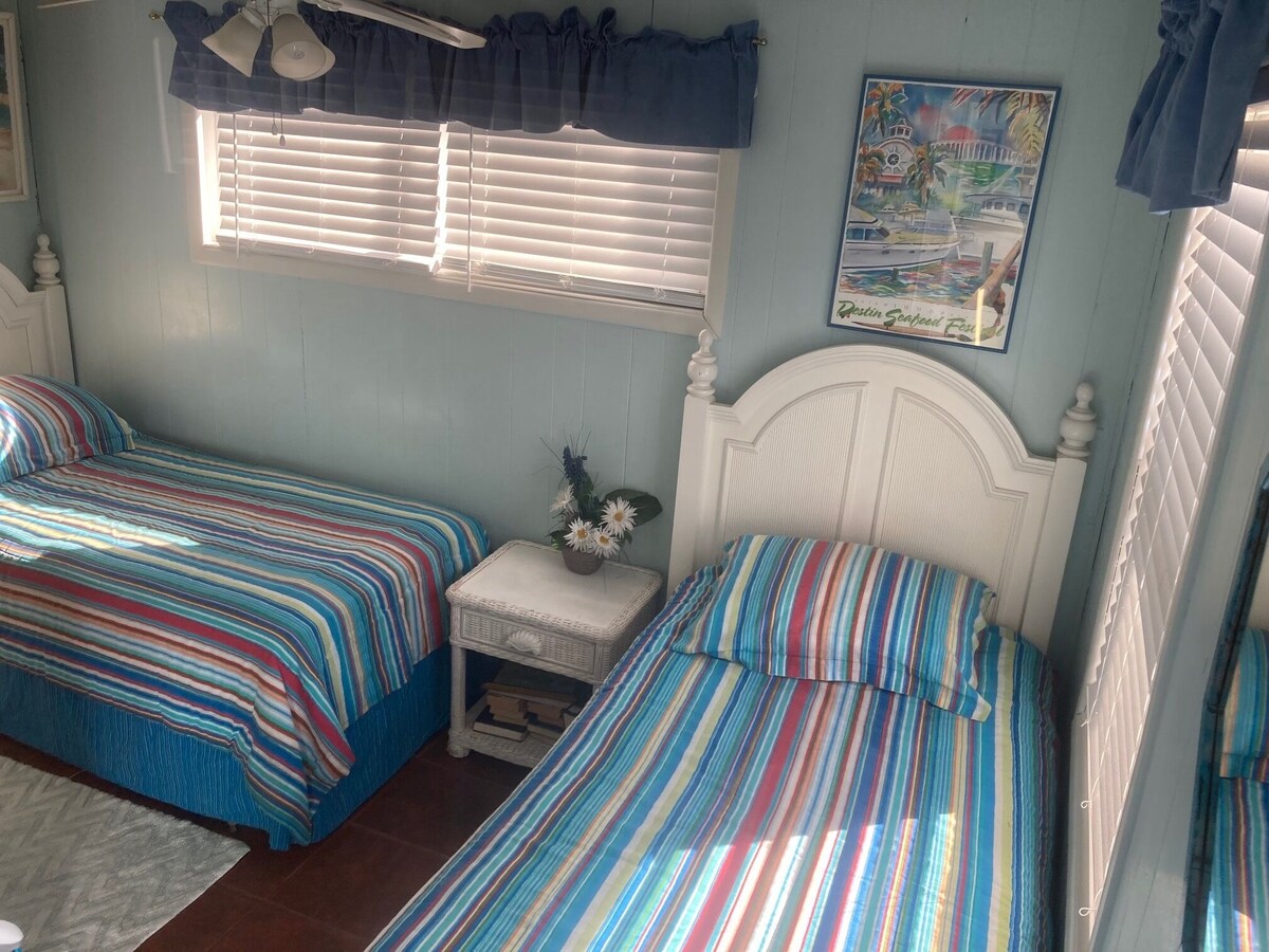 Photo 18 of Great Tarpon Getaway Sleeps 8,Pet Friendly,Steps to the Beach