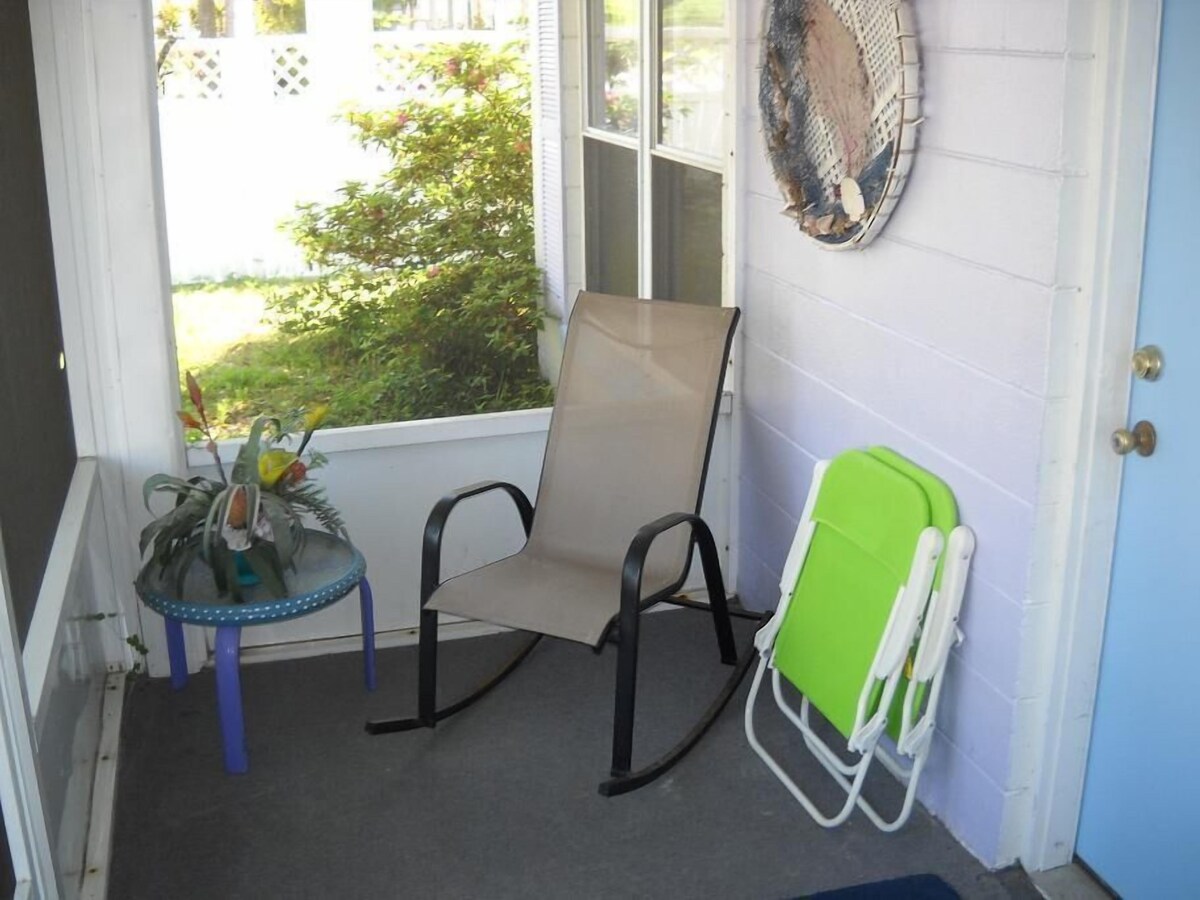 Photo 9 of Great Tarpon Getaway Sleeps 8,Pet Friendly,Steps to the Beach