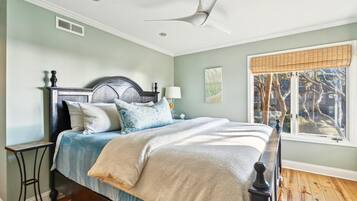 1 bedroom, Egyptian cotton sheets, memory-foam beds, iron/ironing board