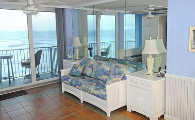 DIRECT OCEANFRONT CORNER UNIT - OCEAN VIEWS FROM LIVING ROOM AND BEDROOM