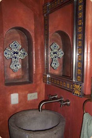 Komfortbadewanne, Haartrockner, Handtücher