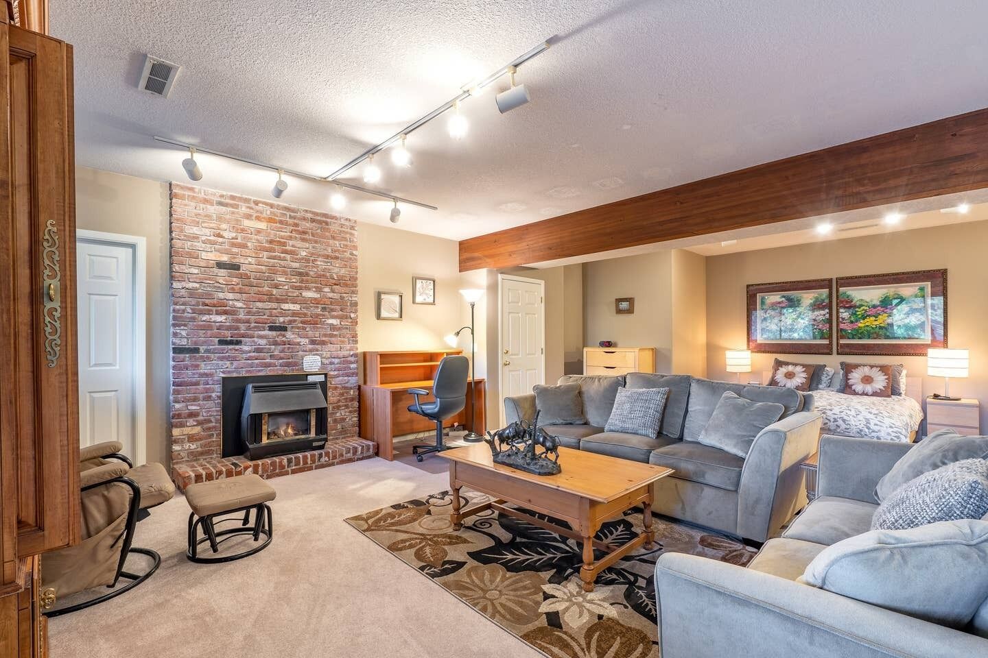 Large In-Law Studio Apartment