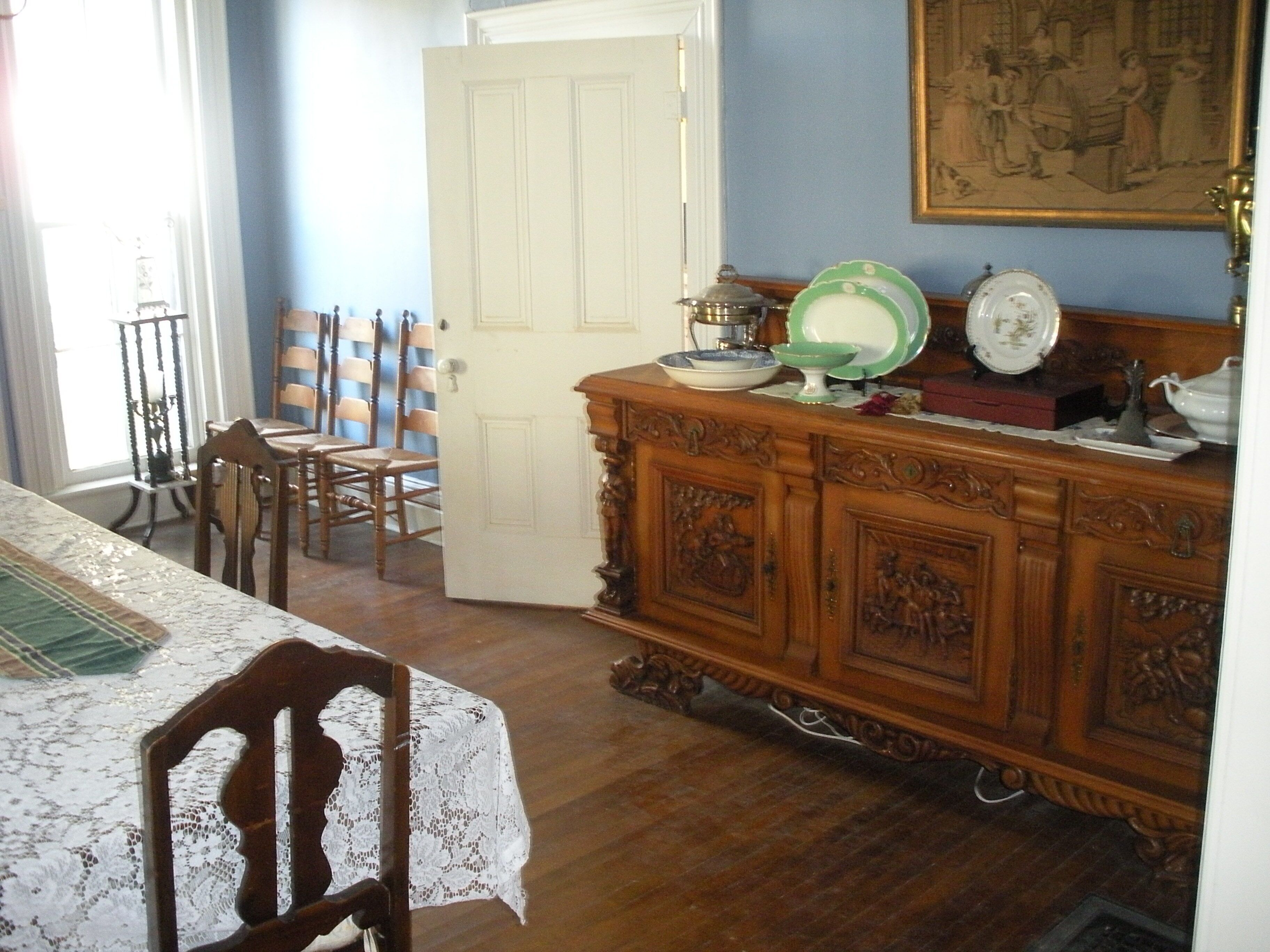 Historic Home - Victorian Stage Coach Inn