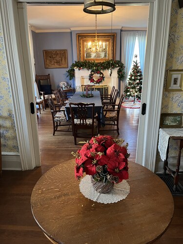 Historic Home - Victorian Stage Coach Inn