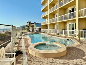 Outdoor pool - 22nd Floor Penthouse  120’ Wrap Balcony  Gulf Front  Walk to Schooners  Sleeps 8 (Panama City Beach)