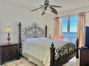 3 dormitorios, tabla de planchar con plancha, wifi gratis y ropa de cama