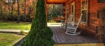 Spring into a cozy cabin!