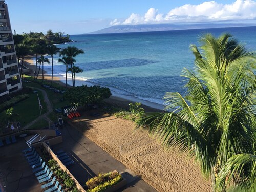 5th Floor Oceanfront-Great Reviews-1 of the biggest condos on Maui-AC-Sleeps 10+