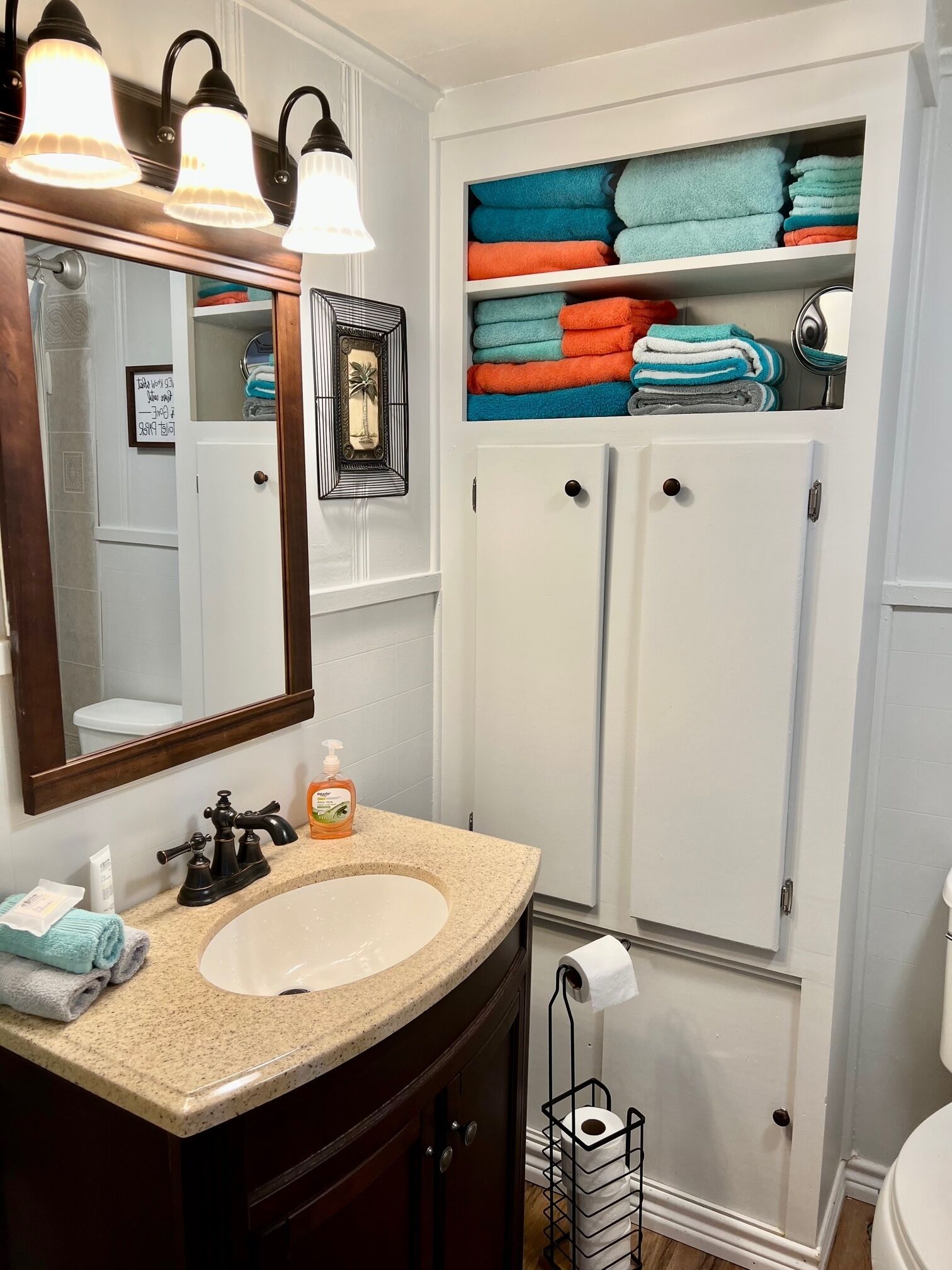 River front cabin on Caddo Lake / Big Cypress Bayou