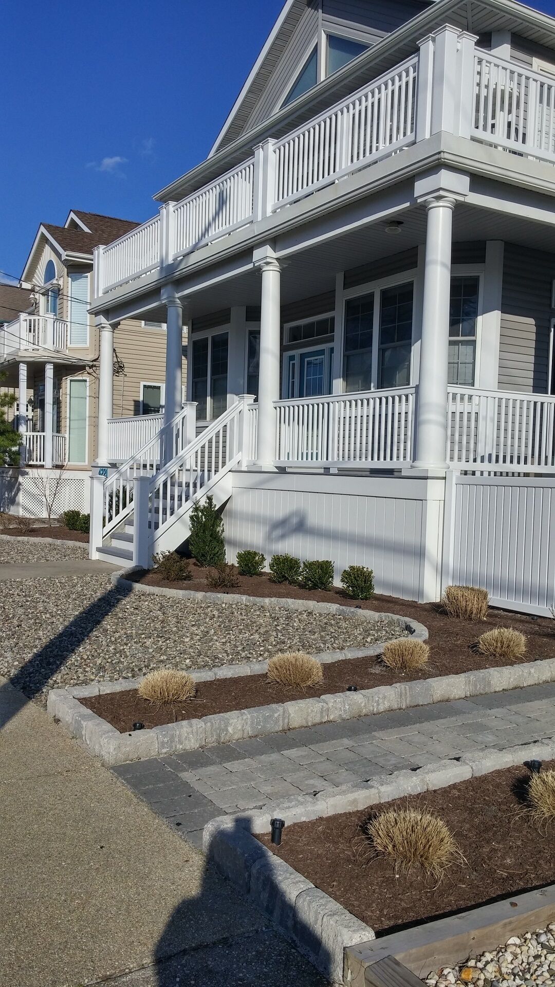 Gorgeous Southend Condo 1 Block to Beach and 6 Tags