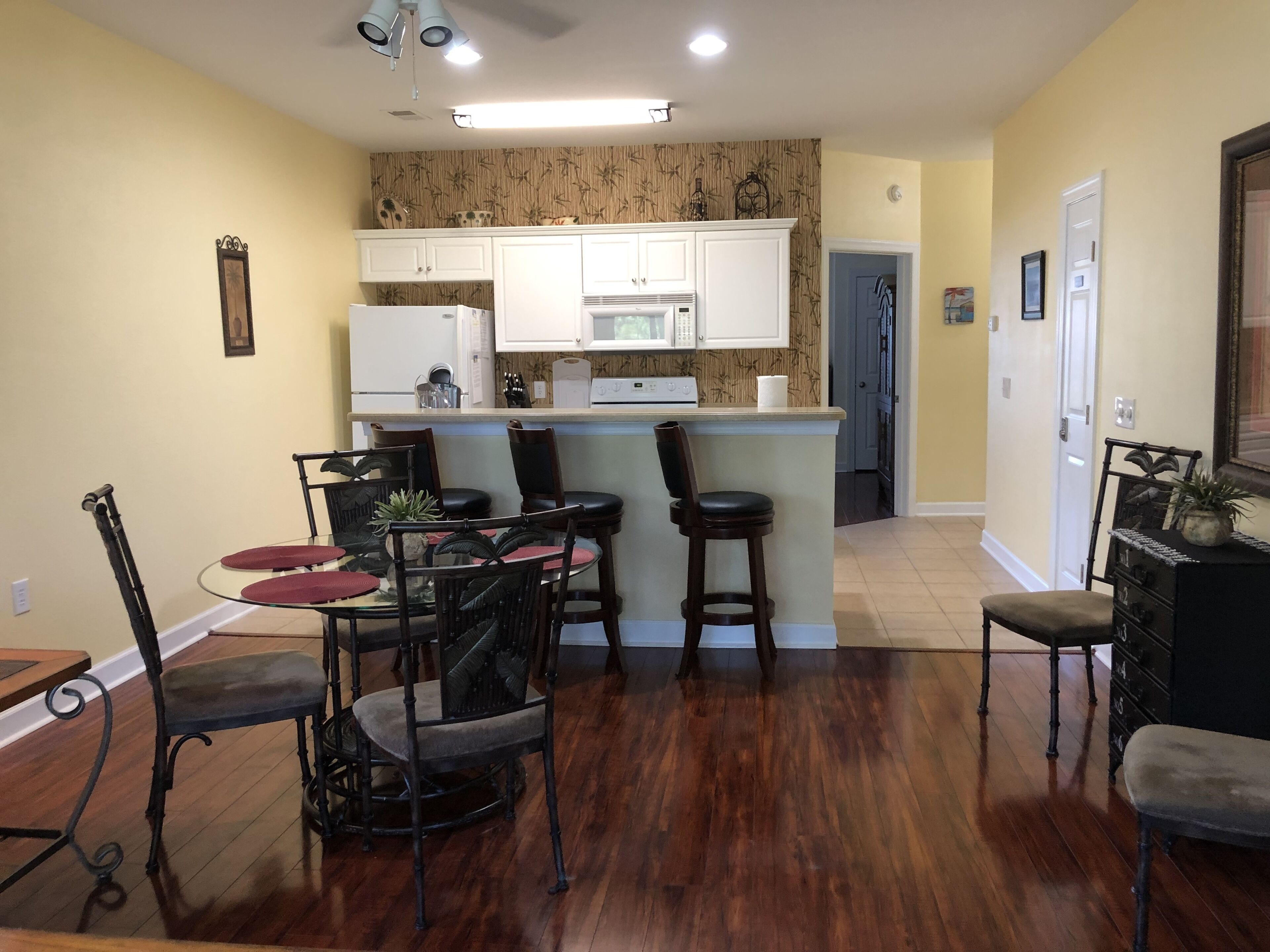 Affordable & Comfortable 2BD/2BA Sea Trail condo