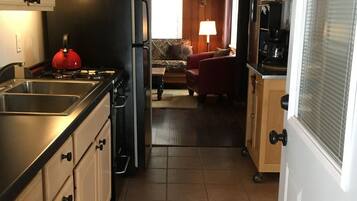 Frigorífic, microones, forn i placa de cuina