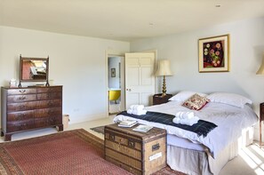 4 Schlafzimmer, Bügeleisen/Bügelbrett, kostenloses WLAN, Bettwäsche