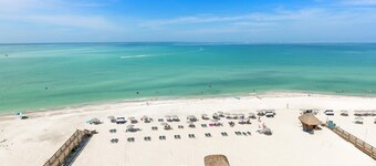 Luxurious Beachfront Suite by FVC