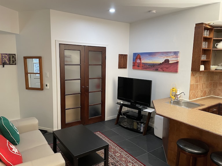 Cute And Cozy Basement Unit In Tremblant - Quebec