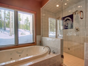 Hair dryer, towels - Big Sky Vacation Rentals: MVC Das Moose Haus (Big Sky)