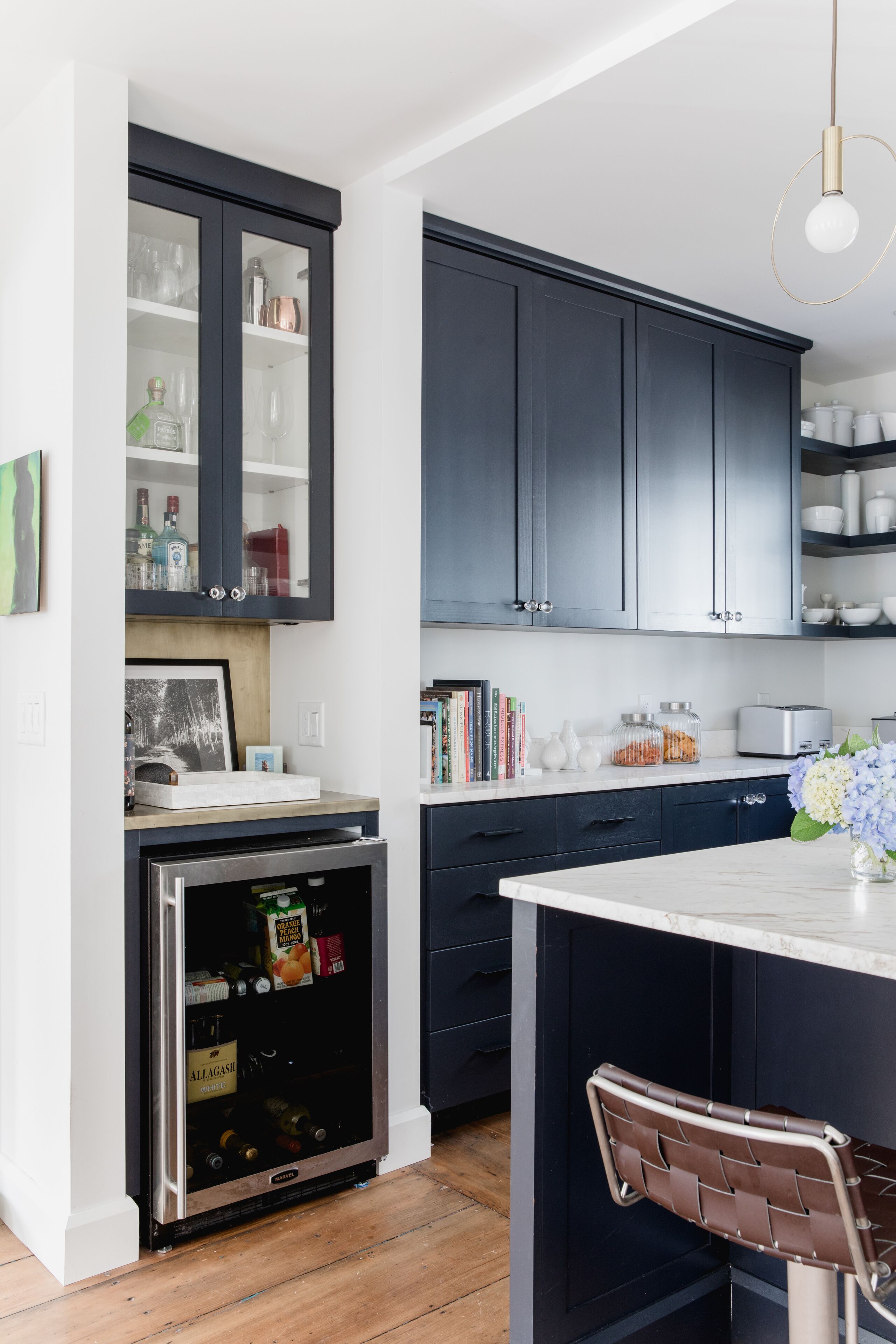 Art Filled East End Home a short walk to waterfront, restaurants and shops