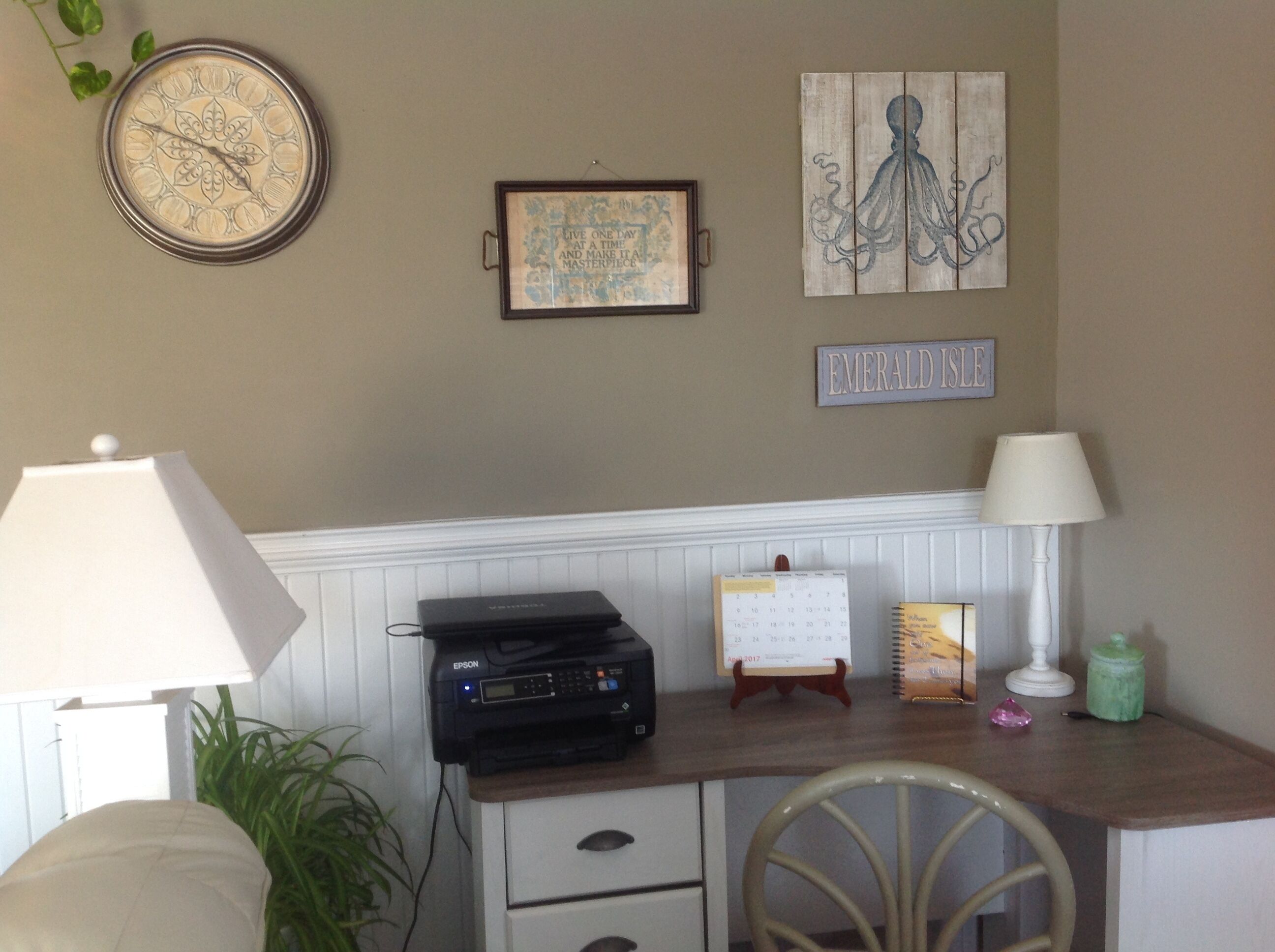 BEAUTIFUL FALL GETAWAY!! The breeze is flowing and the fish are jumping!