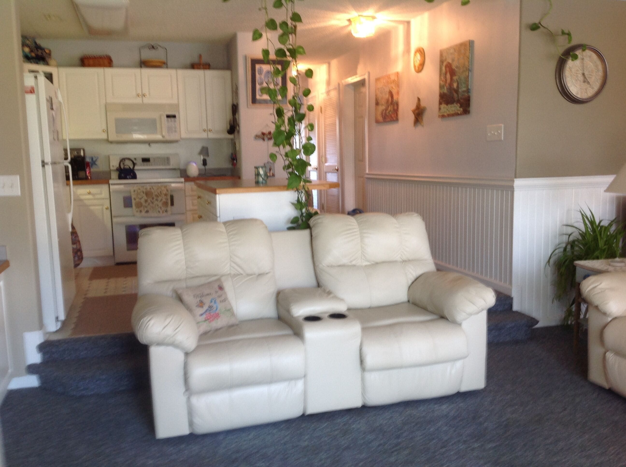 BEAUTIFUL FALL GETAWAY!! The breeze is flowing and the fish are jumping!