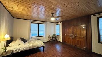 13 makuuhuonetta, työpöytä, silitysrauta/-lauta, ilmainen Wi-Fi