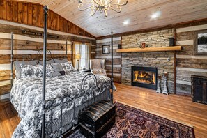 2 室のベッドルーム、デスク、アイロン / アイロン台、WiFi