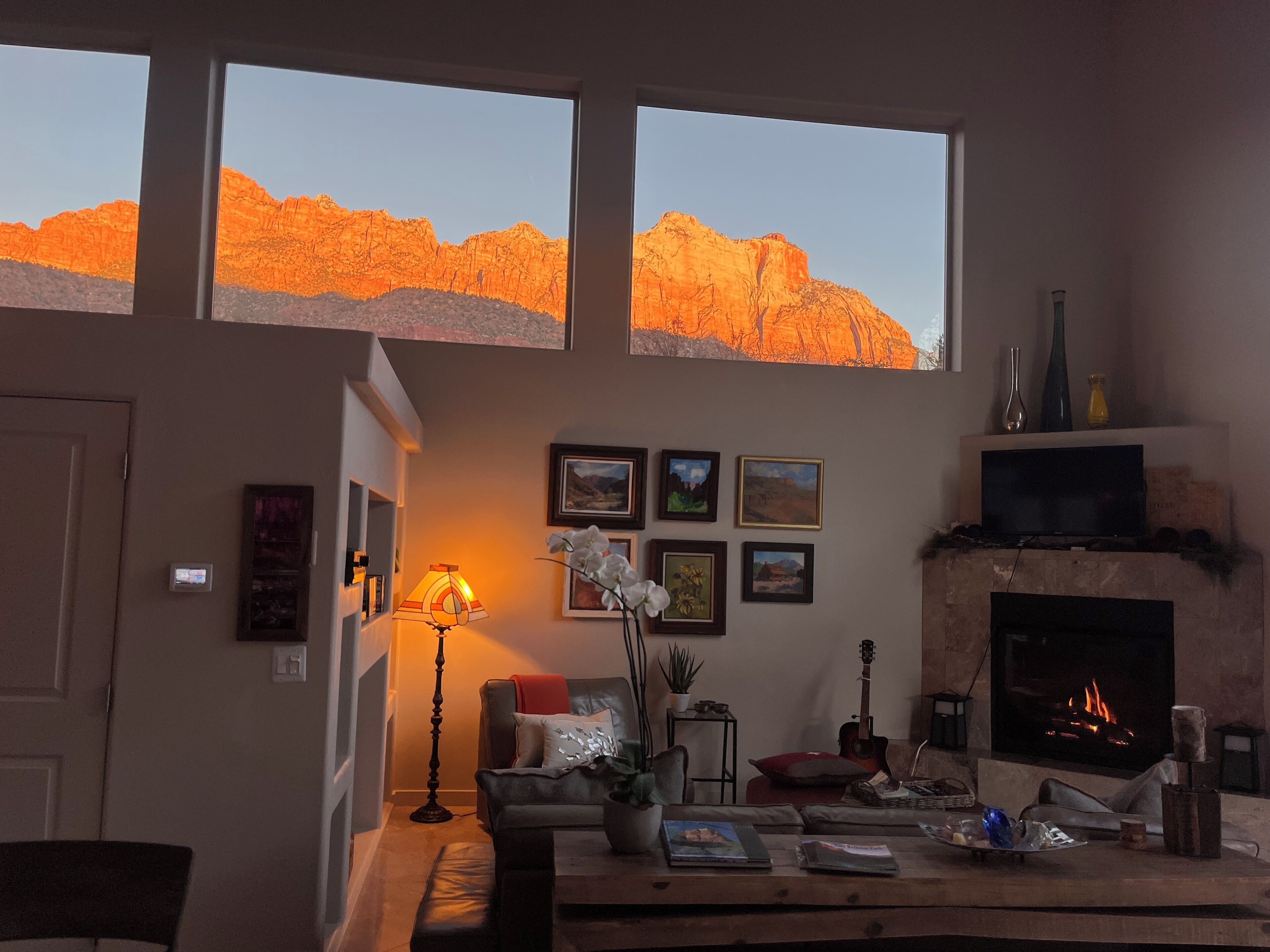 Flat-screen TV, fireplace, video games, DVD player