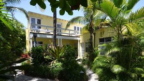 Exterior detail - 88 S. Ocean Blvd (Delray Beach)