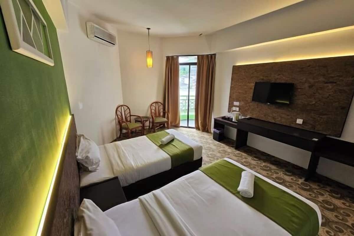 Hochwertige Bettwaren, Zimmersafe, individuell eingerichtet