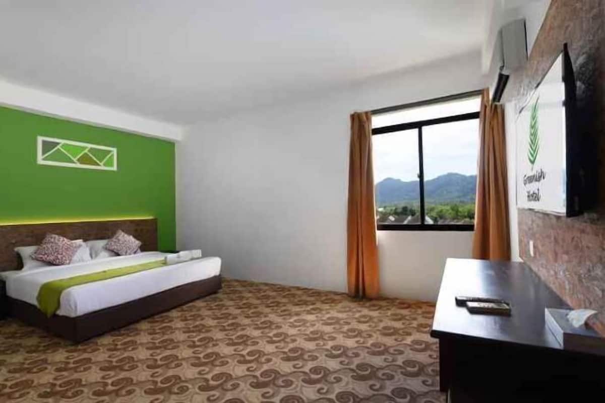 1 bedroom, premium bedding, in-room safe, individually furnished