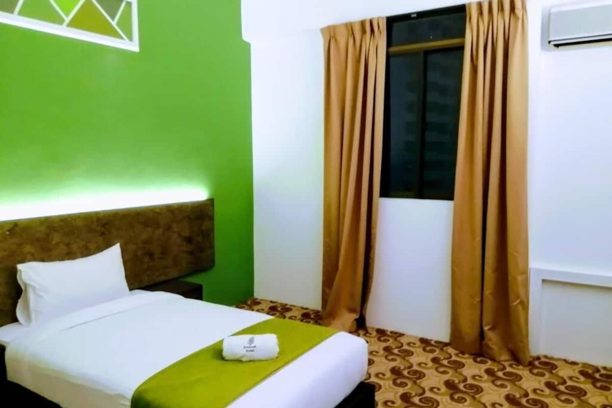 Basic Single Room