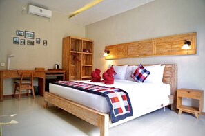 Villa, 4 Bedrooms | 4 bedrooms, in-room safe, free WiFi, bed sheets - Homayoon Villa (Ubud)