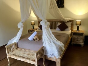 Villa, 4 Bedrooms | 4 bedrooms, in-room safe, free WiFi, bed sheets - Homayoon Villa (Ubud)