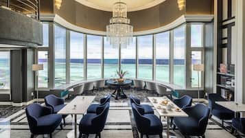 Executive-lounge