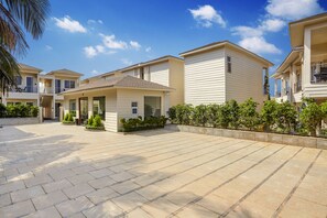 Front of property - The Acacia Morjim (Morjim)