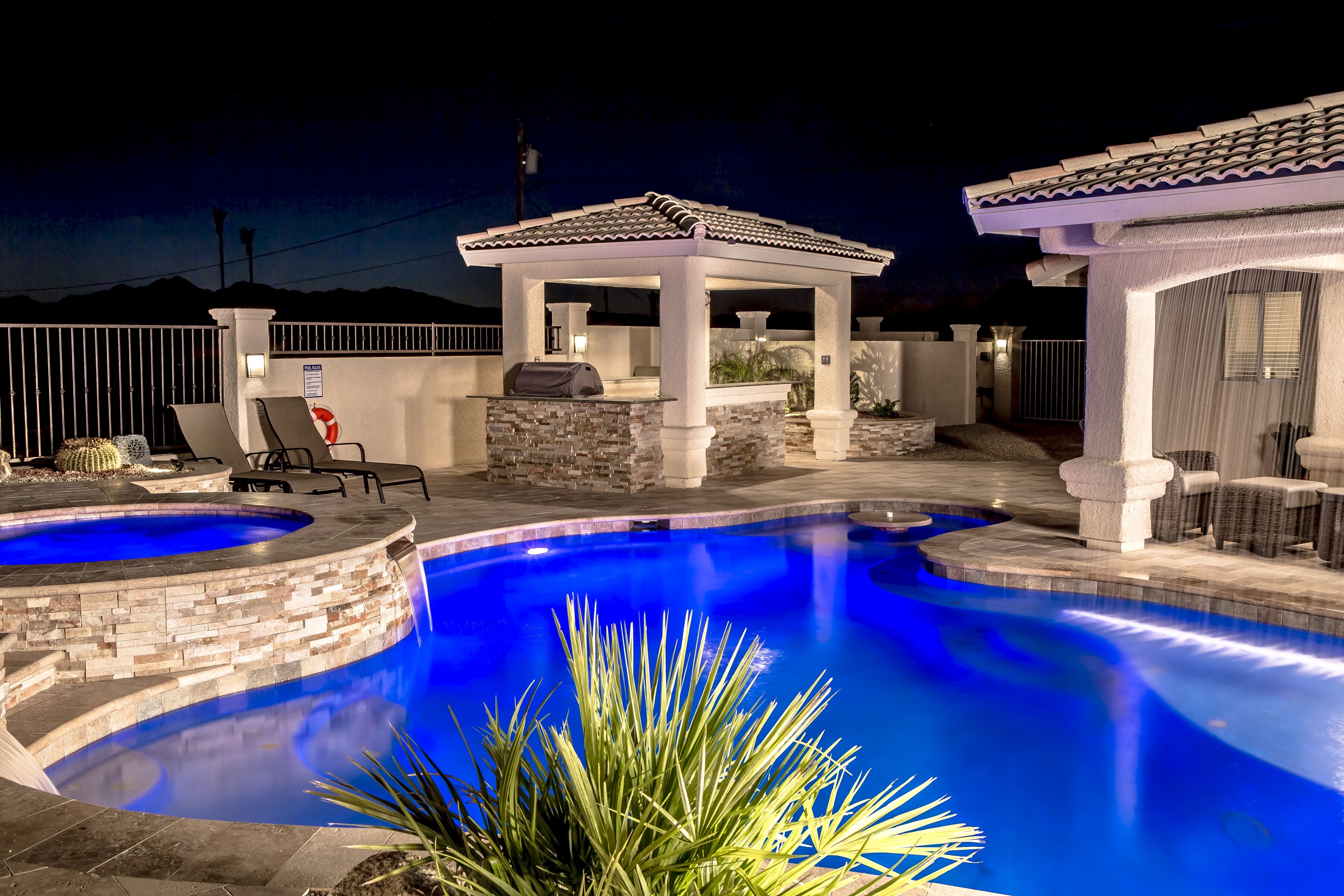 Resort style Pool Home  "Malibu of Havasu"