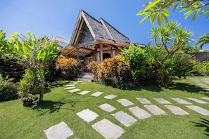 Property grounds - Refurbished Villa Lina-In the heart of Canggu & 5min ride to Echo Beach/La Brisa (Canggu)