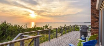 Gorgeous Architectural Waterfront Property!