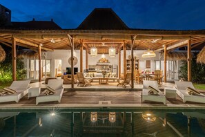 Outdoor pool, pool loungers