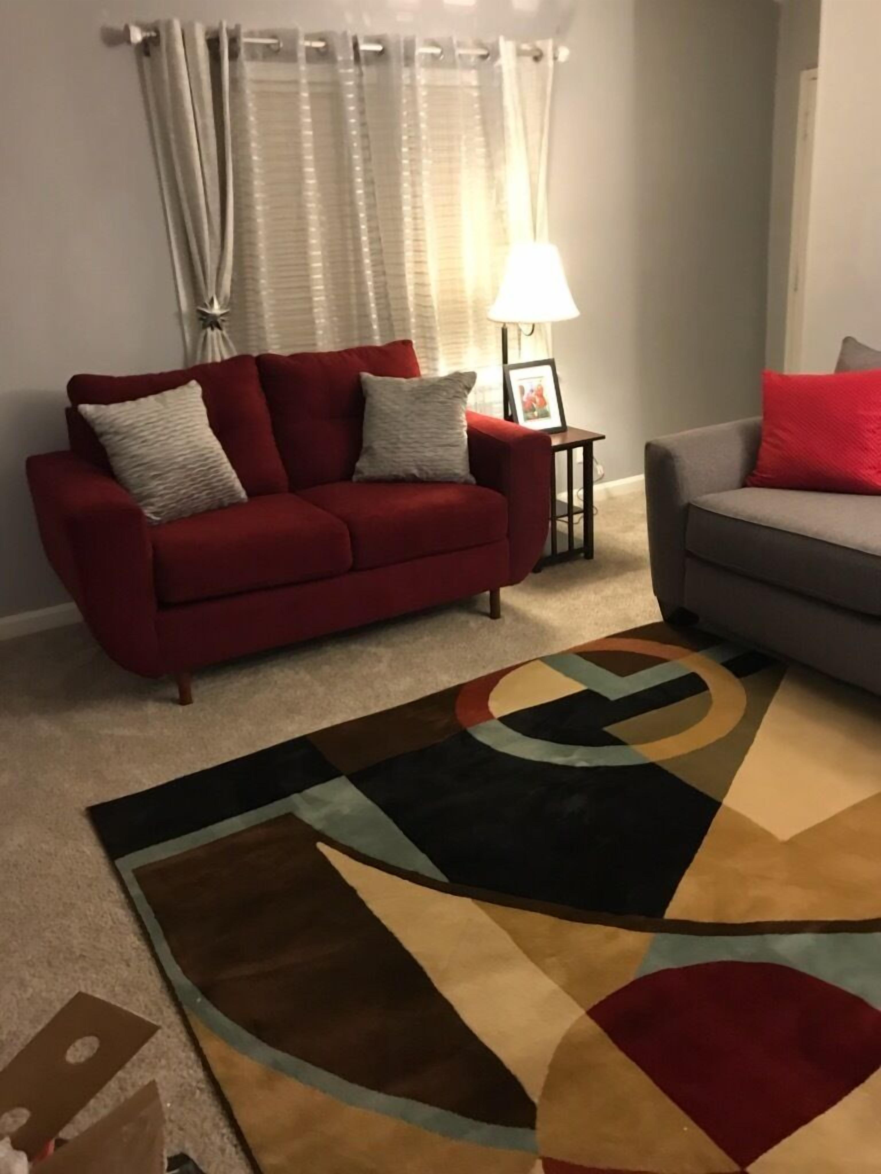 Mercedes Benz/Downtown  Hideaway