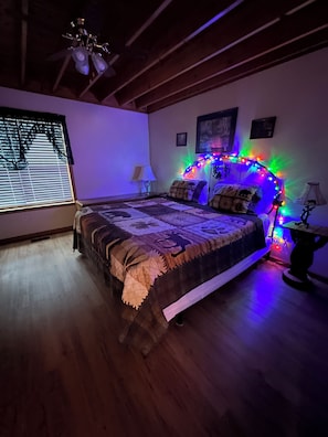 1 bedroom, in-room safe, iron/ironing board, WiFi