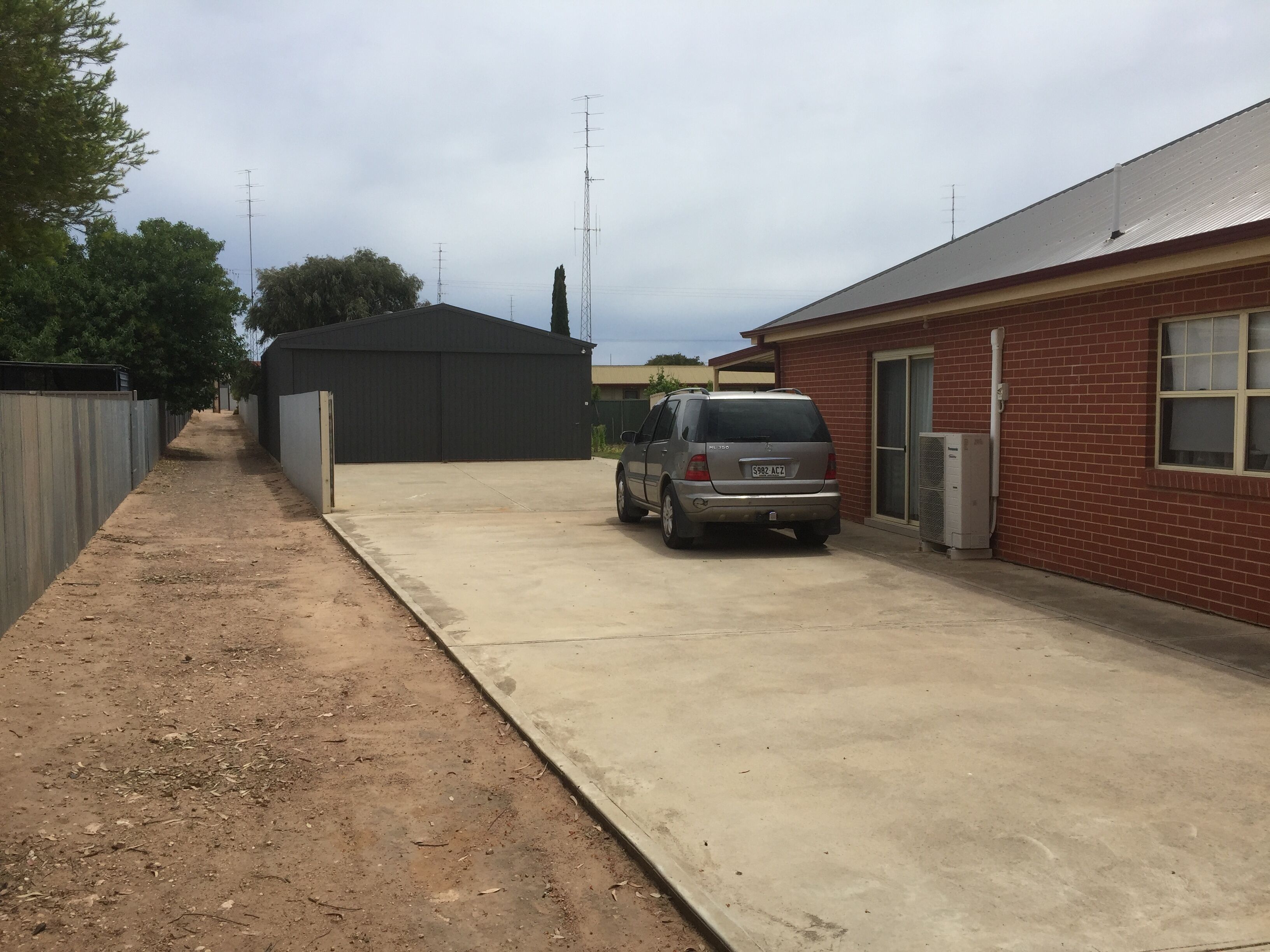 Lane-way Holiday Rental -3 Minutes walk from the beach — image 11