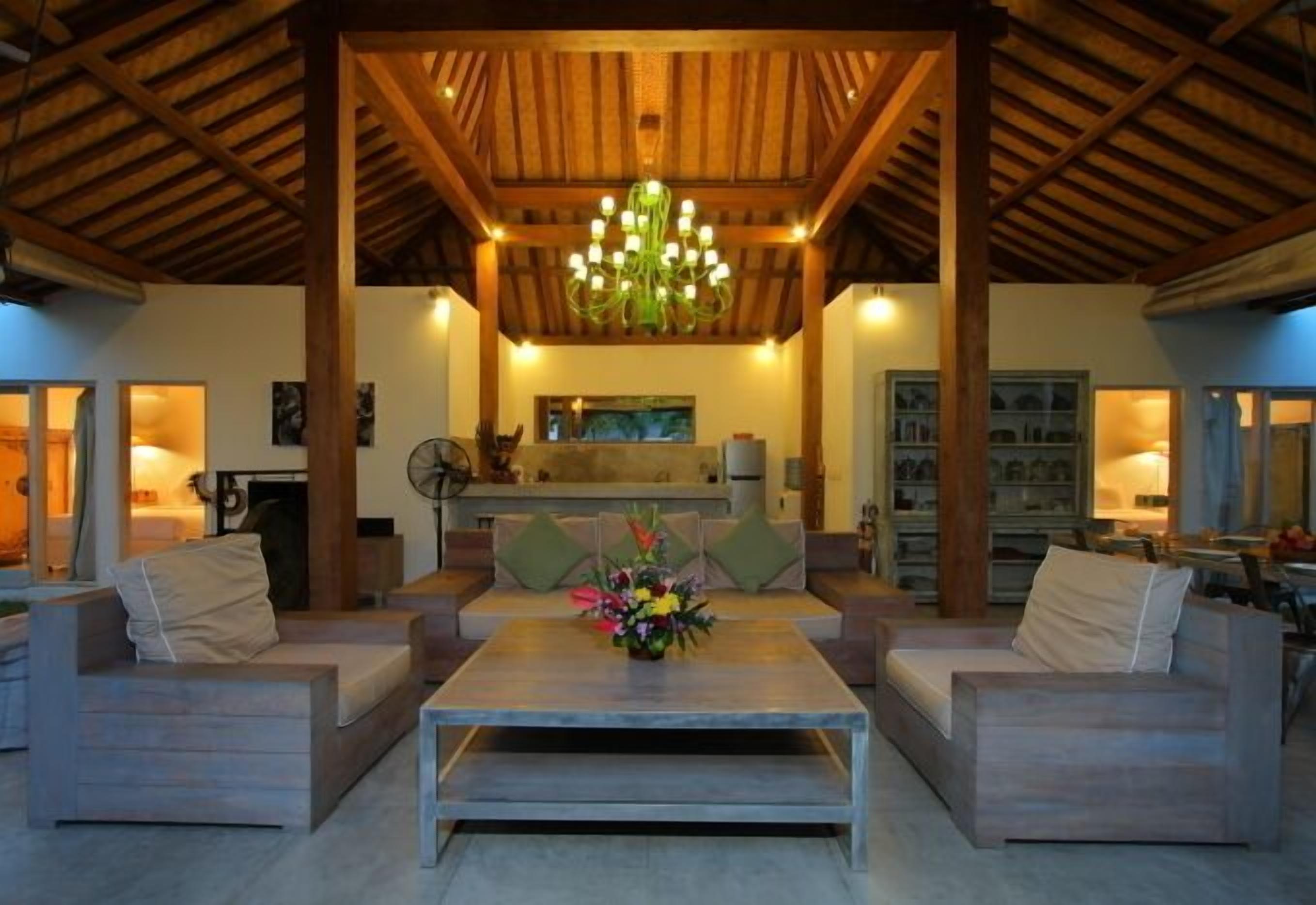 #D11 Oberoi 800m Beach Central Seminyak villa