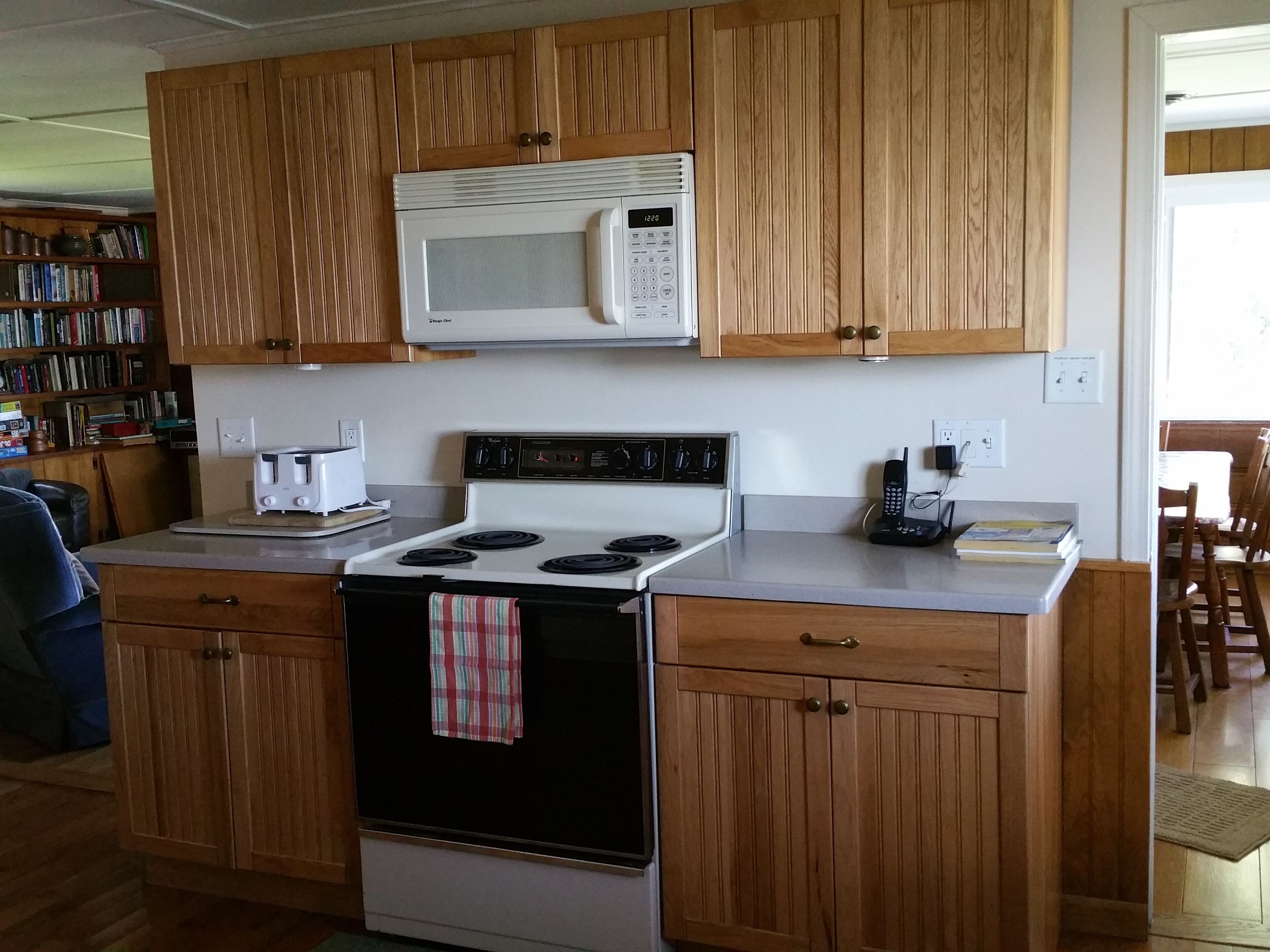 Family friendly, cozy cottage, in midst of Cayuga, Seneca Wine Trails.