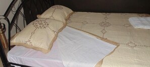 Habitació doble Comfort | Roba de llit d'alta qualitat i decoració individual 