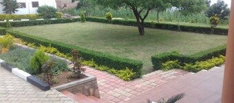 Mparo Guest Apartments