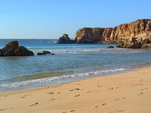 Beach nearby, beach towels - Fabulous Sea Views, Wi Fi, Walk to Restaurants and to Luz Blue Flag Beach  (Luz)