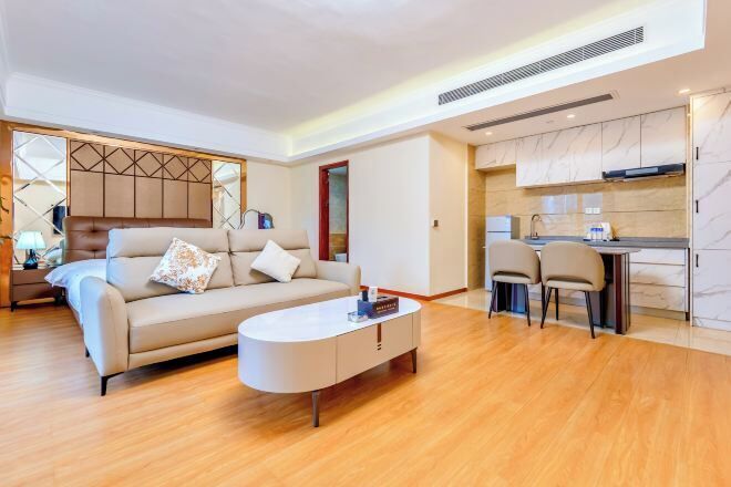 Blackout drapes, free WiFi