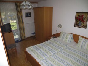 1 Schlafzimmer, Zimmersafe, Schreibtisch, WLAN