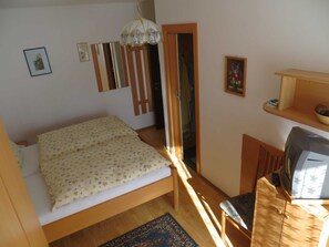 1 Schlafzimmer, Zimmersafe, Schreibtisch, WLAN